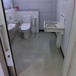 Wheelchair-accessible bathroom in Takasakiyama Wild Monkey Park
